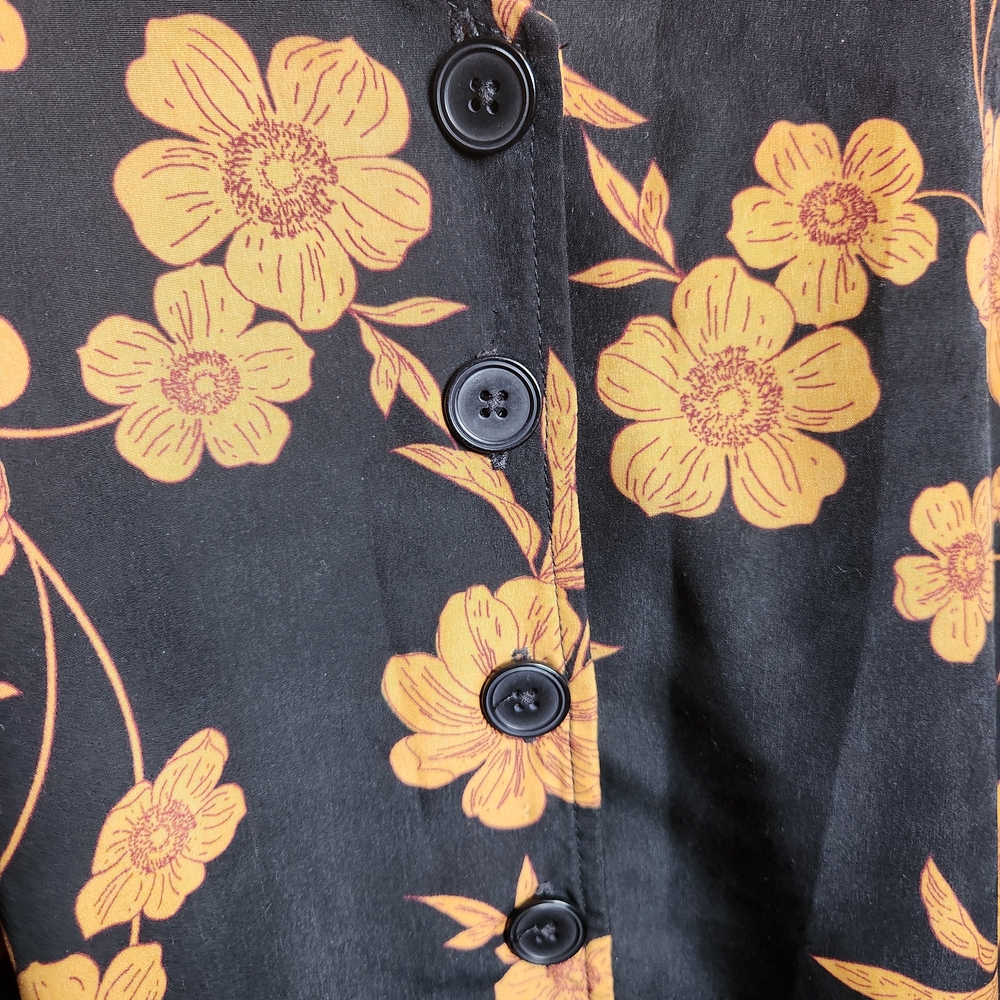 Sanctuary Floral Black and Gold Top Buttons Down Gathered Sleeve V-neck Size Med - Picture 6 of 8